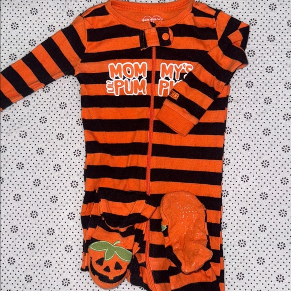 🛍CUTE Little GIRLS PAJAMAS SIZE 9-12 MONTHS 🛍